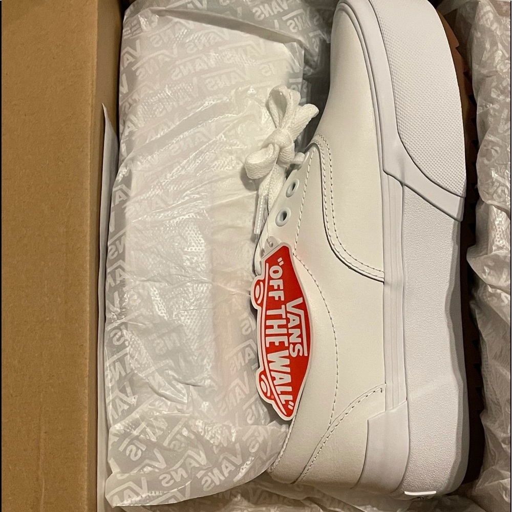 Brand new never worn Vans.